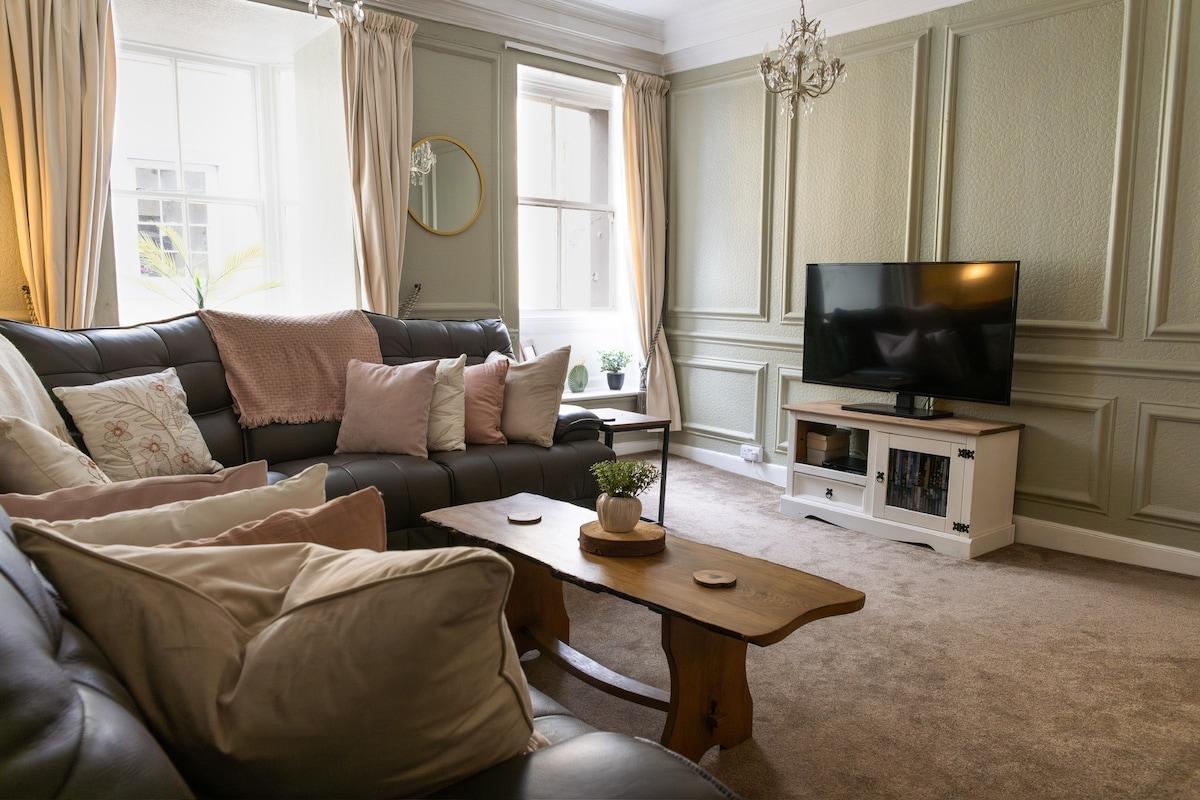 Castlegate House | Period Charm Elevated Comfort1